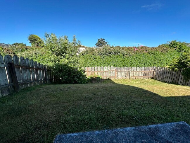 Building Photo - HOS174-Hoskin