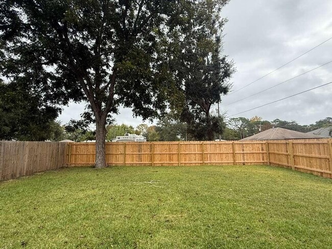 Building Photo - 361 County Line Rd