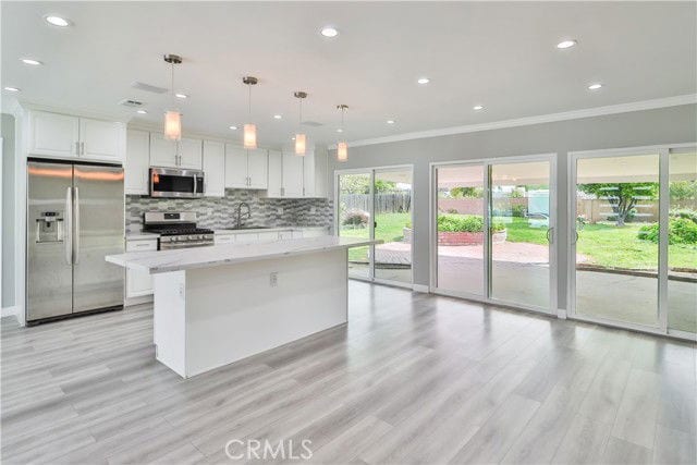 Building Photo - 9752 Laramie Ave