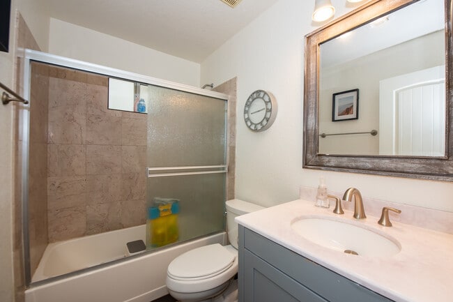 Building Photo - 11239 E 27th Pl