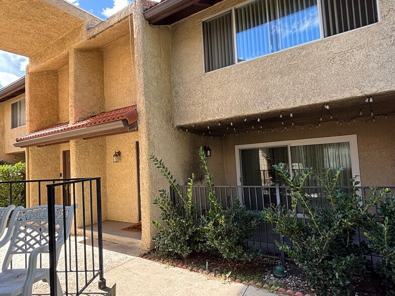 Building Photo - 7950 Via Latina