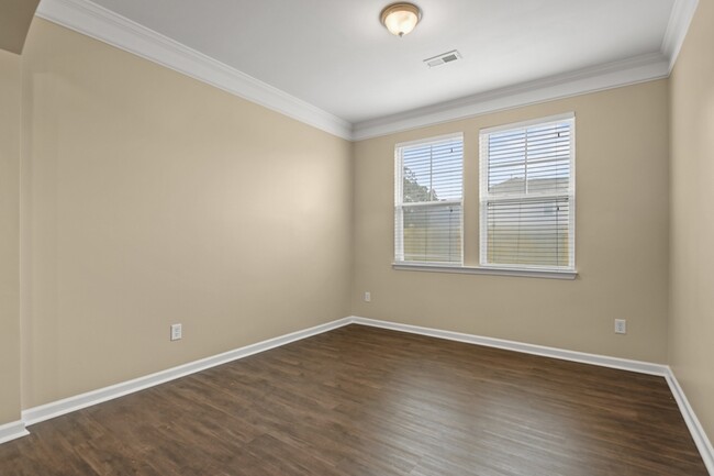 Building Photo - 363 Sanctuary Park Dr