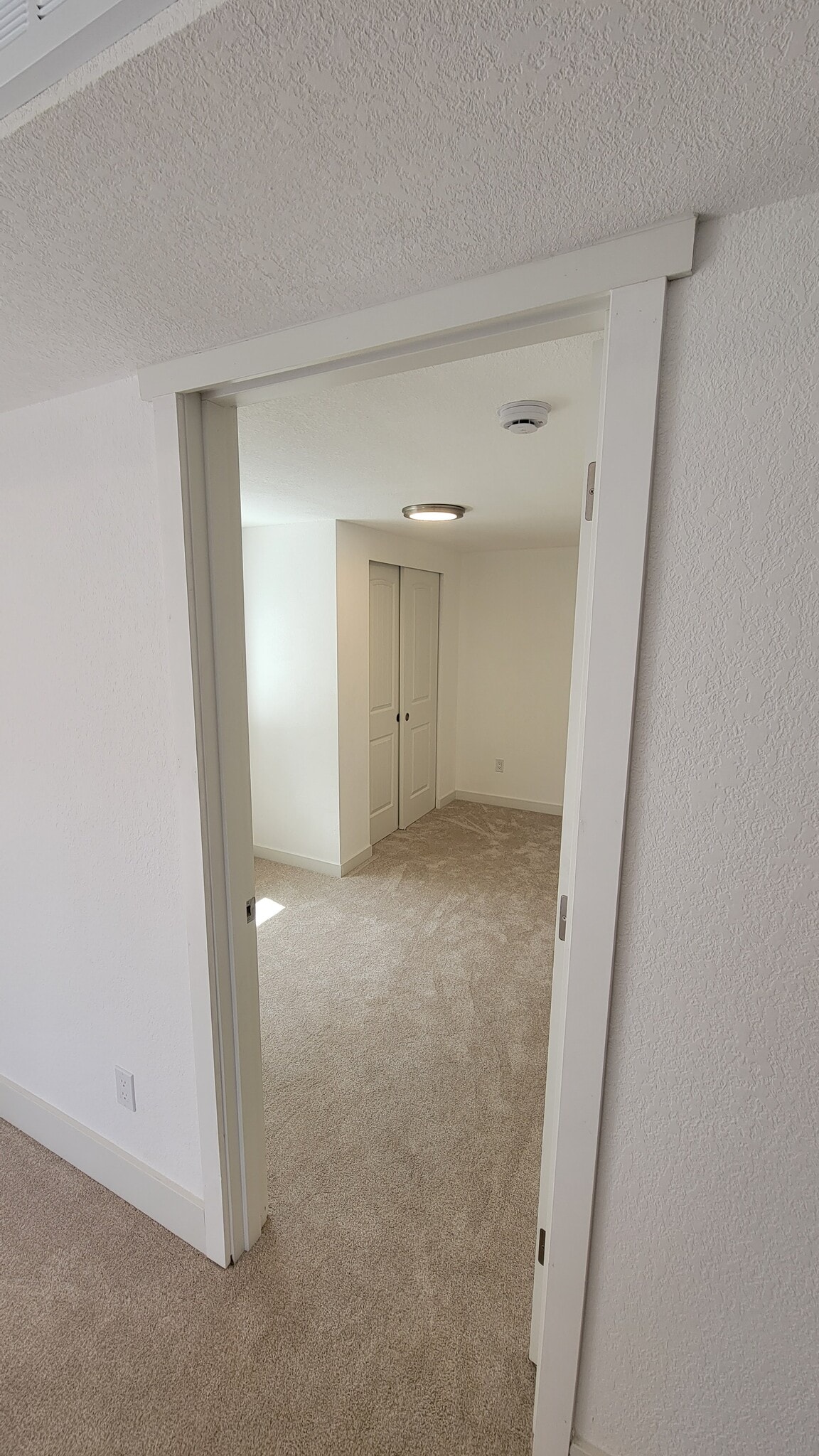room 1 - 1423 85th Dr NE