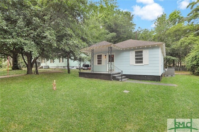 Primary Photo - 1305 E 71st St