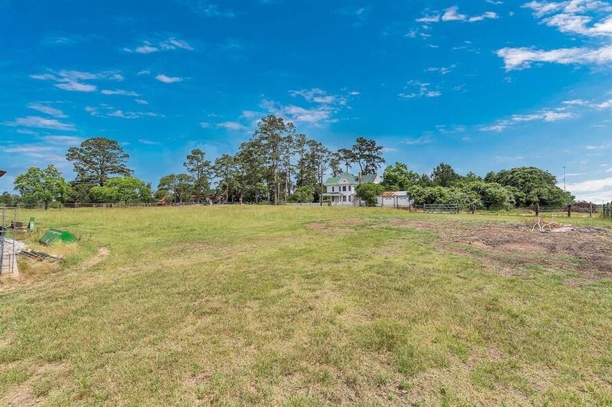 Pasture - 10152 FM949