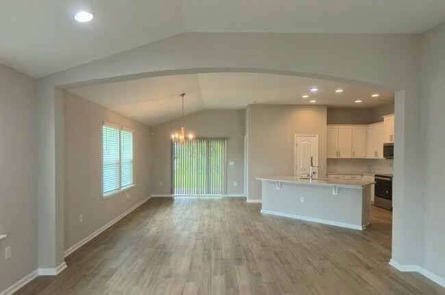 Building Photo - 70409 Winding River Dr