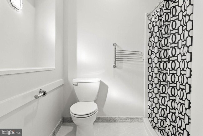 Building Photo - 26 E Mt Pleasant Ave