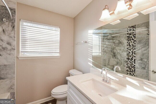 Building Photo - 1693 Laurel Creek Cir