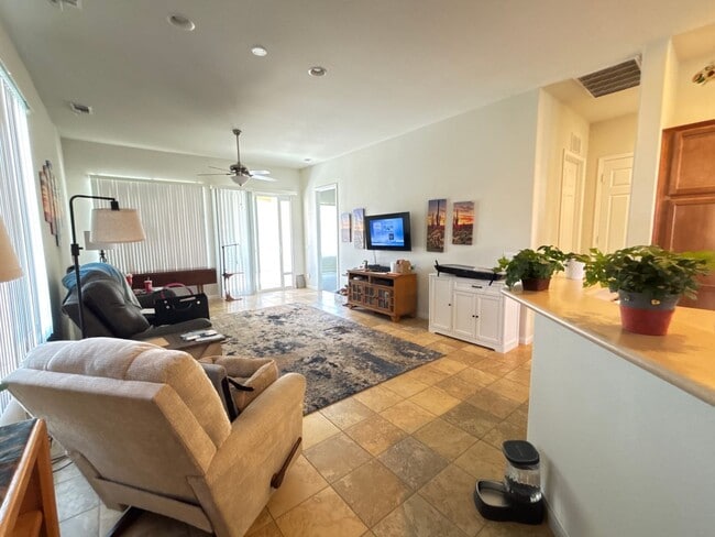 Building Photo - Del Web Rental 2 Bedroom