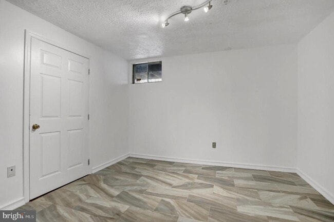 Building Photo - 3902 Cotton Tree Ln