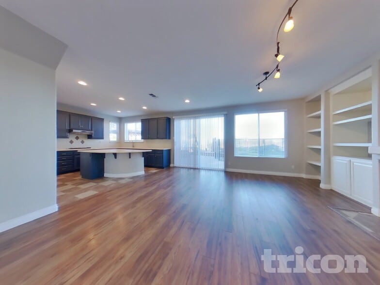 Building Photo - 5 Corte Madera