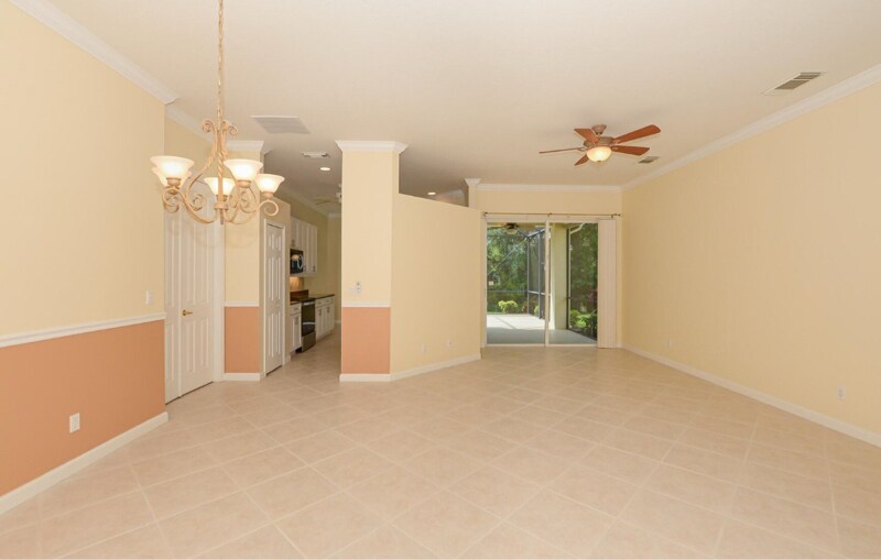 Building Photo - 798 SW Munjack Cir