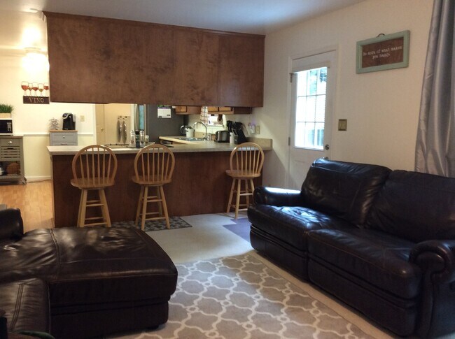 Building Photo - 3913 Vass Ln