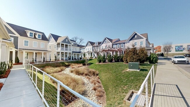 Building Photo - Sleek 3BR Stunner Near Historic Downtown Franklin