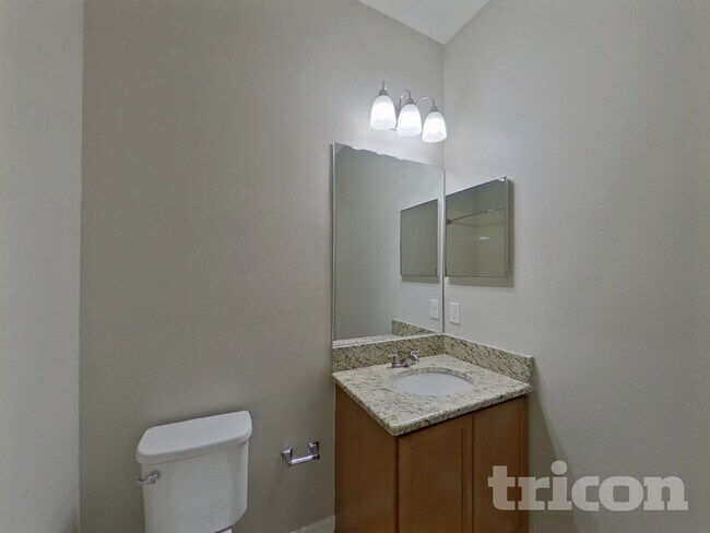 Building Photo - 3208 Macintosh Rd