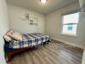 Building Photo - 152 Polo Ter
