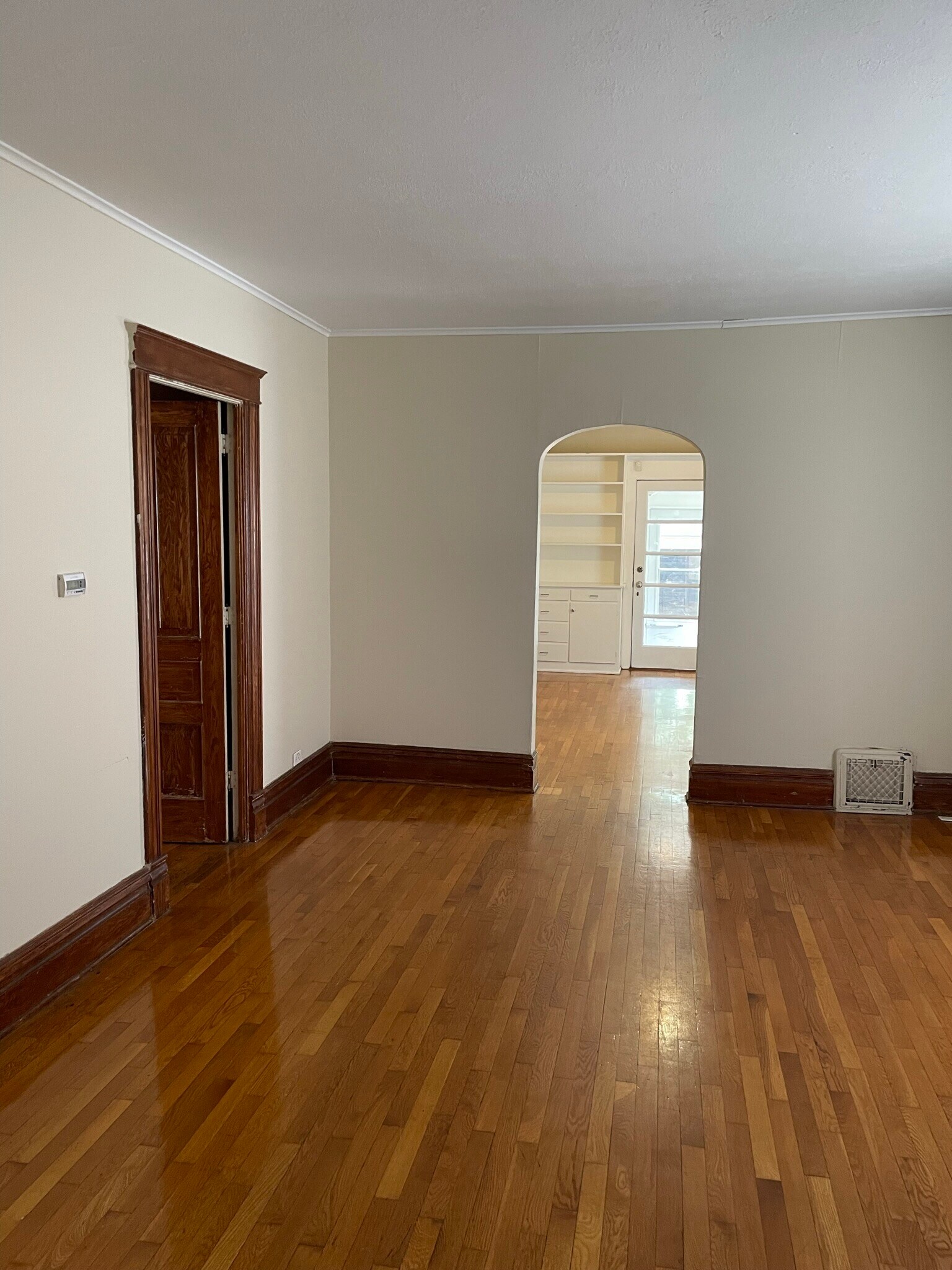 Building Photo - 607 Minor Ave