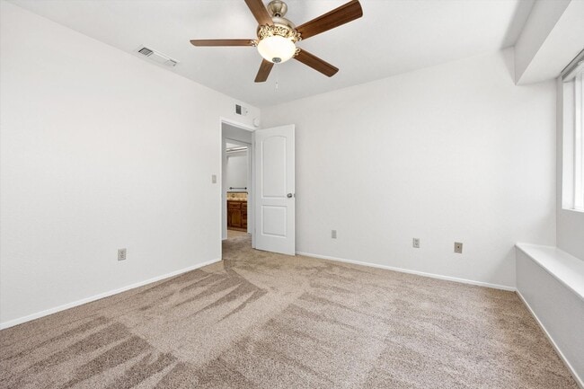 Building Photo - 2901 Loveland Way