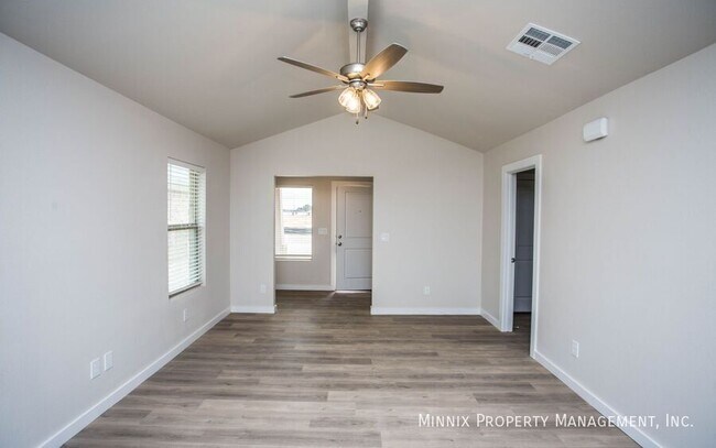 Building Photo - 312 E 77th St