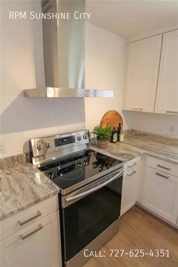 Building Photo - 1301 E Cayuga St