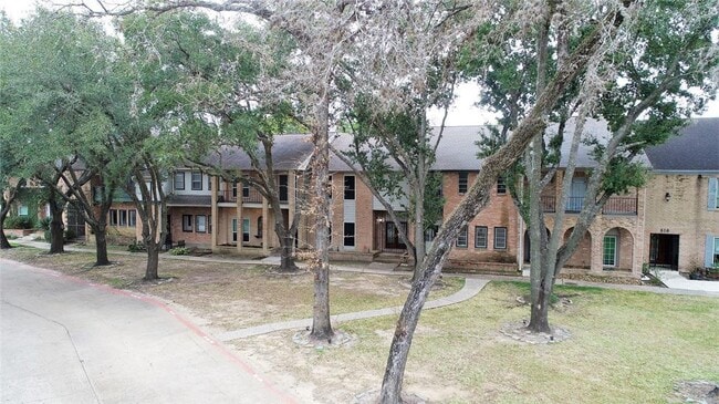 Building Photo - 632 N Eldridge Pky