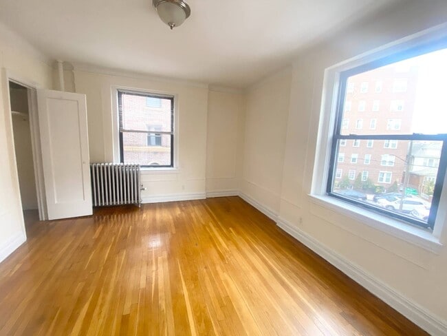 Building Photo - 112 Marine Ave