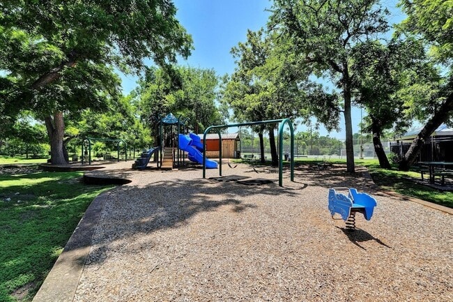 Building Photo - 3112 Freemont St