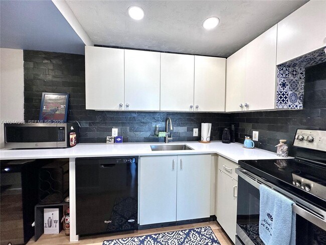 Building Photo - 2829 Indian Creek Dr