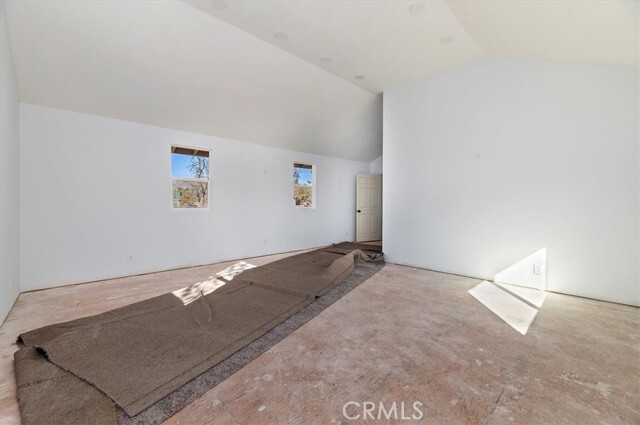 Building Photo - 63285 Pinyon Dr