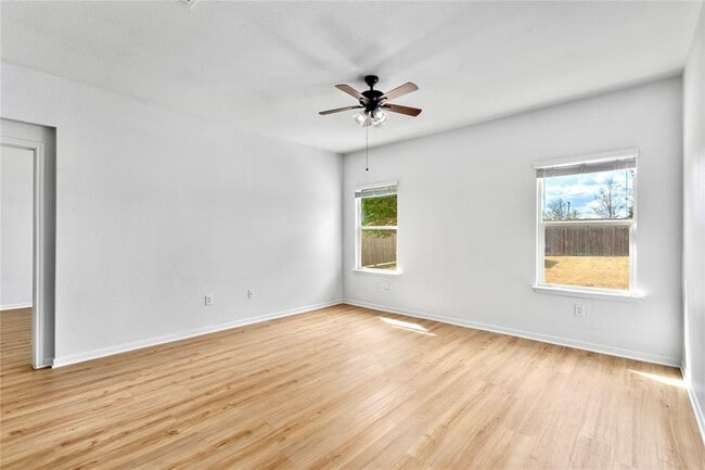 Building Photo - 1407 Brashear Ct
