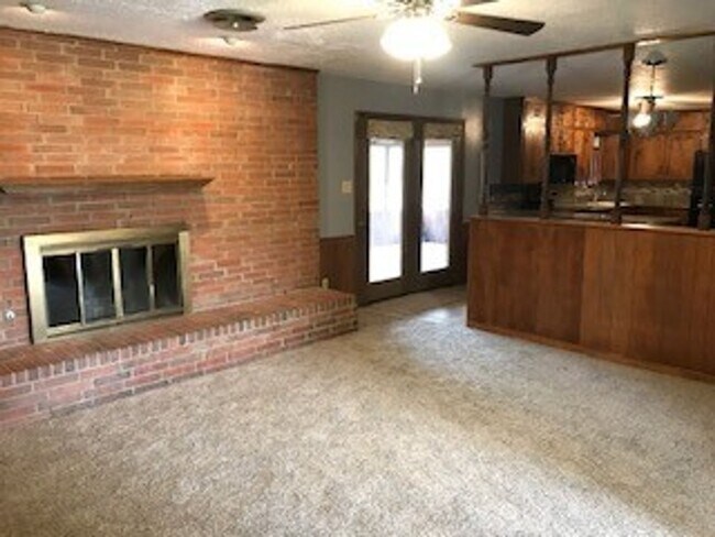 Building Photo - 4614 Buffalo Trail