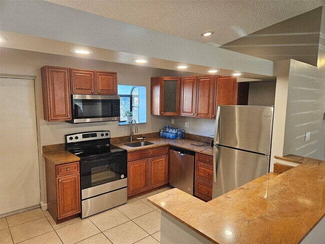 Building Photo - 2586 NW 58th Ave