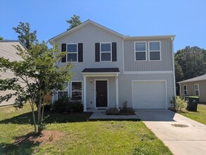 Building Photo - 75 Shamrock Dr SW