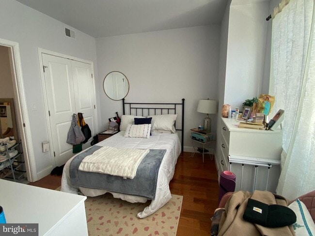 Building Photo - 634 N 13th St