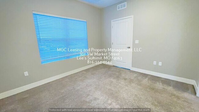 Building Photo - Handicap accessible apt on the 1st floor
