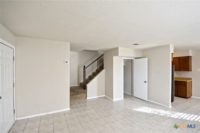 Building Photo - 1024 Mission Dr