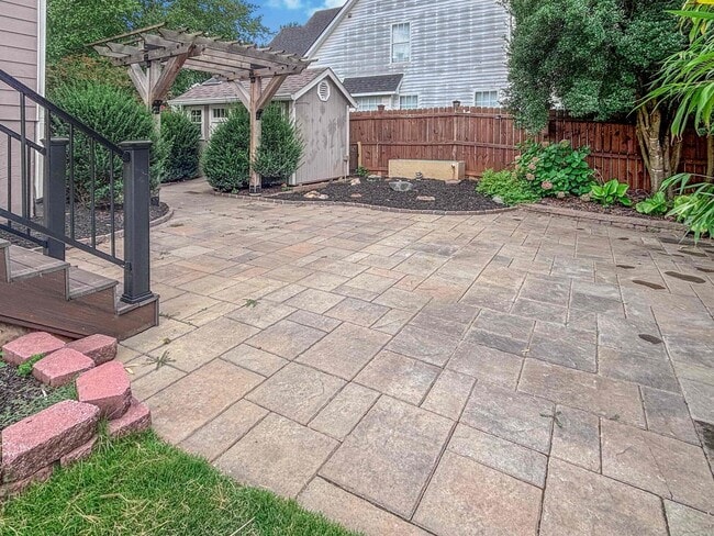 Building Photo - 3029 Vineyard Way