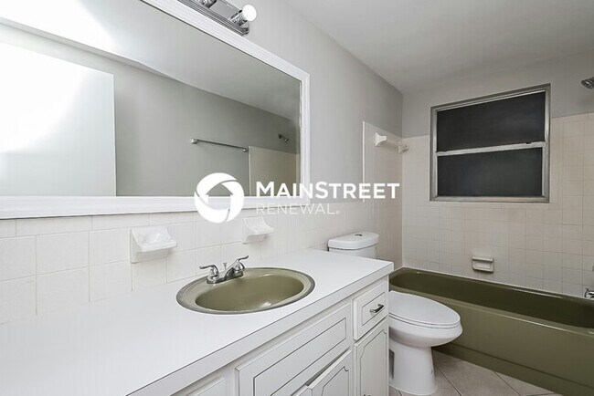 Building Photo - 3 Bedroom Pet-Friendly Home in PORT RICHEY, FL with Main Street Renewal