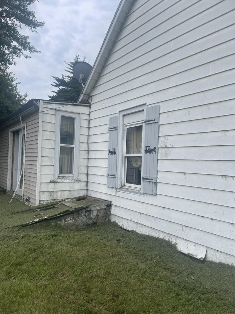 Building Photo - 501 Lincoln Ave