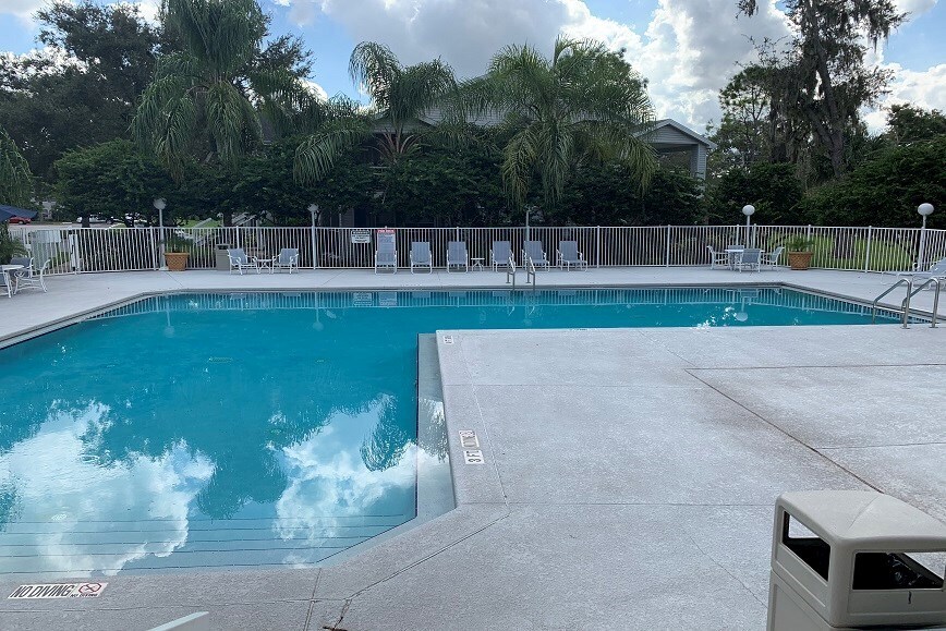 Building Photo - 2592 Grassy Point Dr