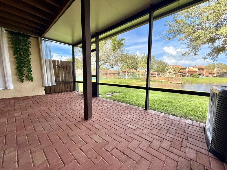 Building Photo - 4192 SW 87th Ter