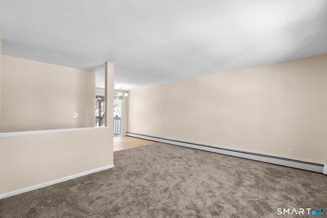 Building Photo - 35 Woodlawn Ave