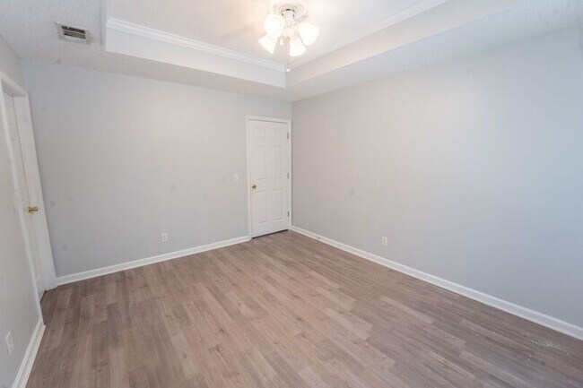 Building Photo - 123 West Tisbury Lane