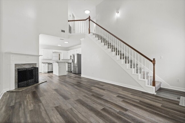 Building Photo - MOVE IN READY BEAUTY IN PINEHURST