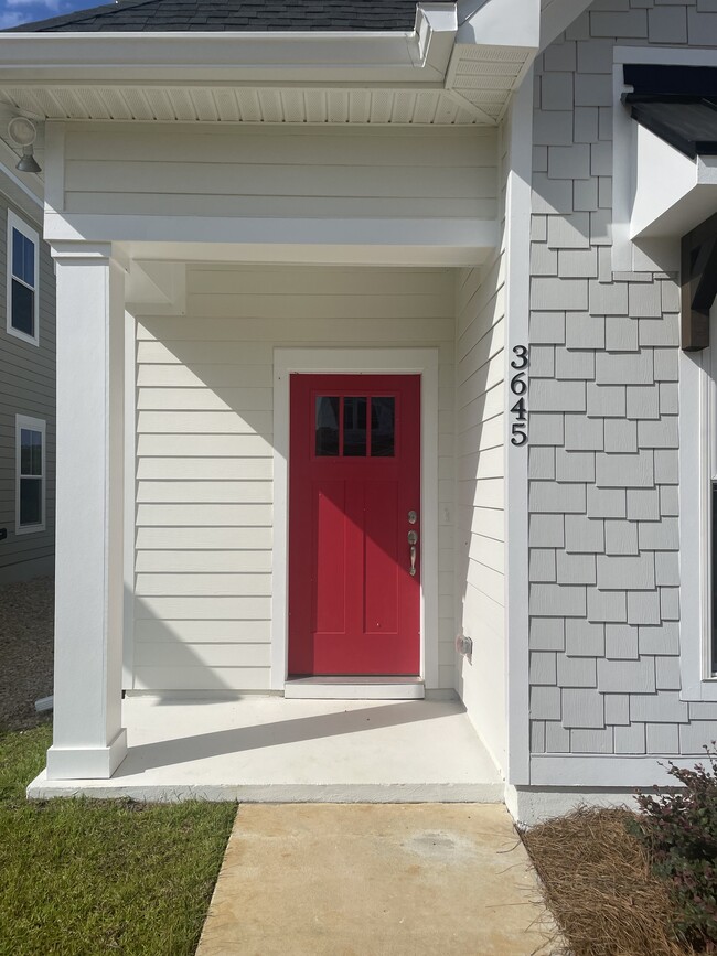 Building Photo - 3645 Meadow Hill Rd