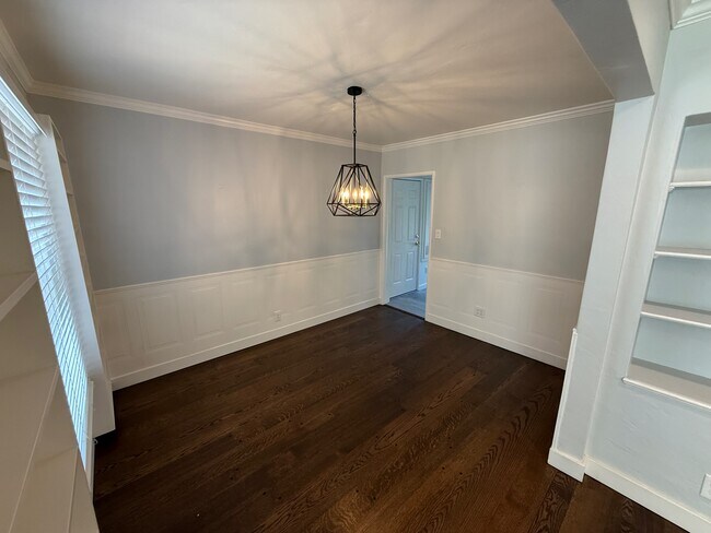 Building Photo - 1020 Highland Ave