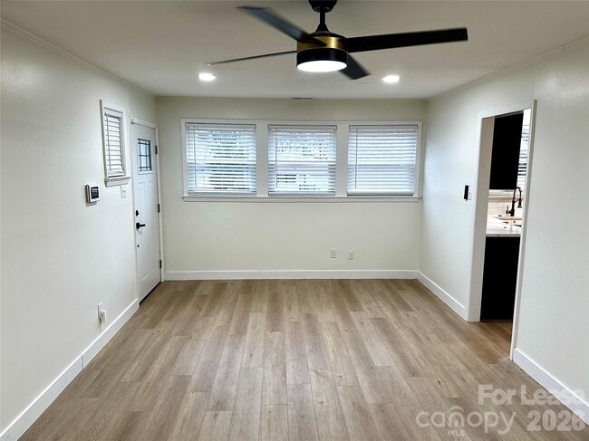 Building Photo - 1450 Academy St