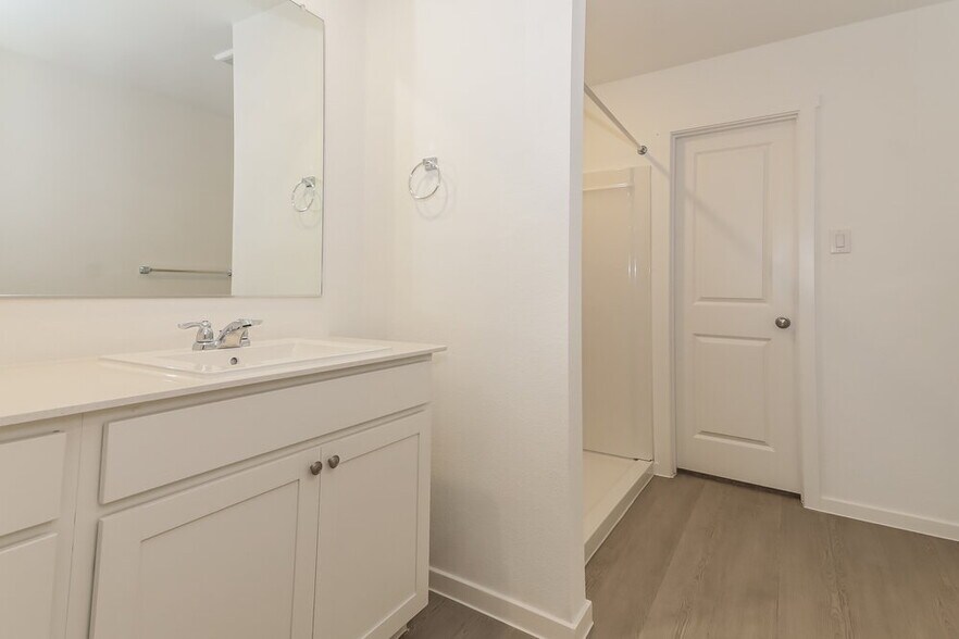 Building Photo - 1809 Javelina St