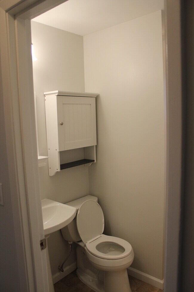 Bathroom - 435 3rd St