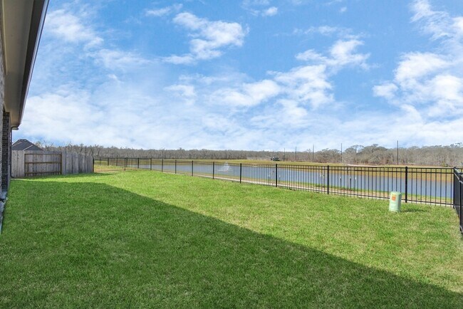 Building Photo - 4710 Austin Landing